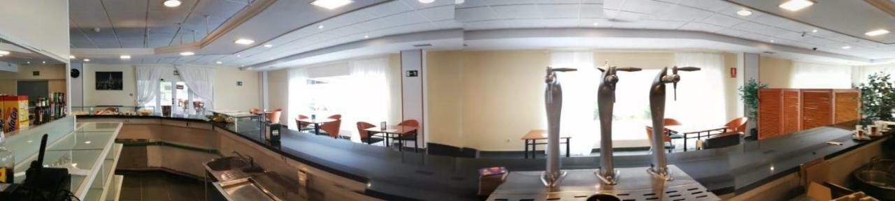 Hotel Lisboa Castrillo de la Guareña Dış mekan fotoğraf