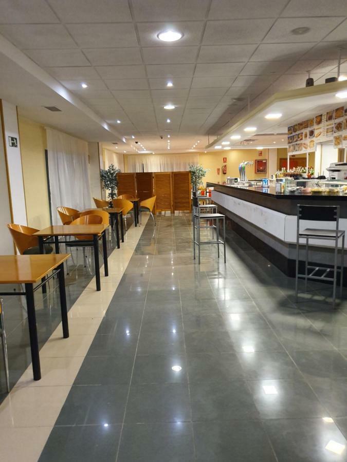 Hotel Lisboa Castrillo de la Guareña Dış mekan fotoğraf